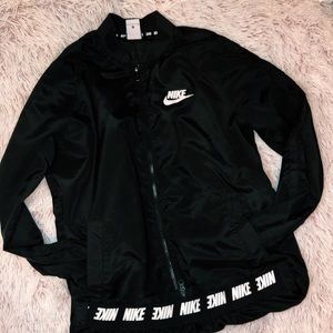VINTAGE NIKE SATIN ZIP UP JACKET